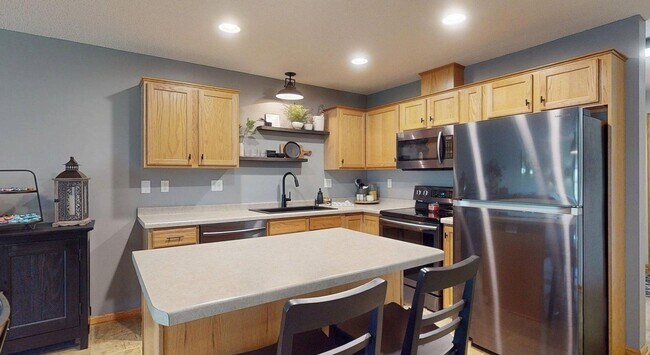 Photo - 3057 Venice Ln NW