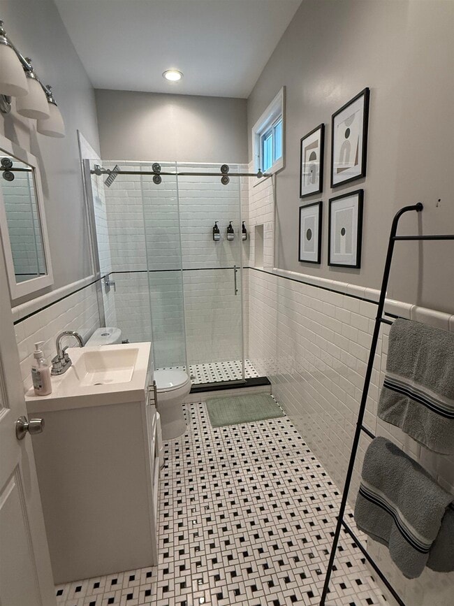 Photo - 256.5 Fairmount Ave