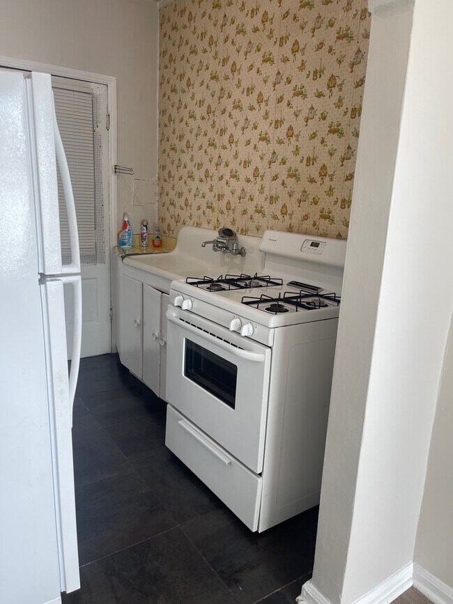 5424 Porter St Apartments For Rent in Detroit, MI