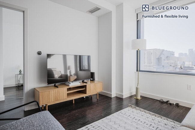 Photo - 10 New St Unidad FL5-ID1147