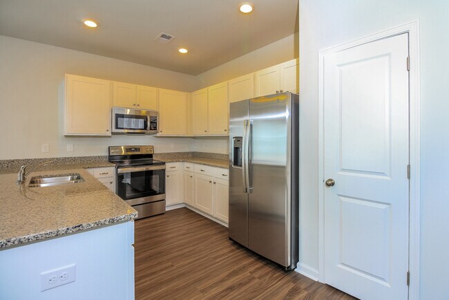 Photo - Stunning Myrtle Beach 3 Bedroom Home