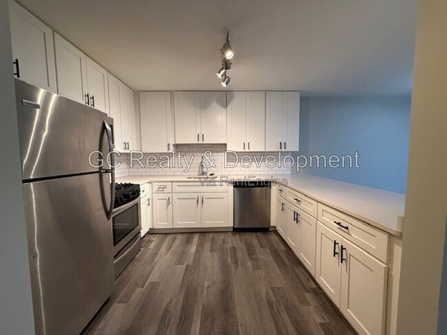 Photo - 800 Graceland Ave Unit 105