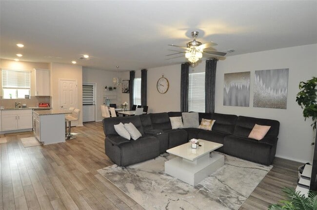 Photo - 1717 T H Johnson Dr