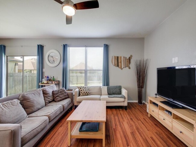 Photo - 1013 Oatmeal Drive