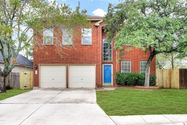 Building Photo - ***MOVE-IN SPECIAL: ONE WEEK FREE***Spacio... Rental