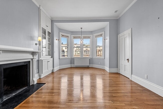 Photo - 348 Marlborough St Unidad 3