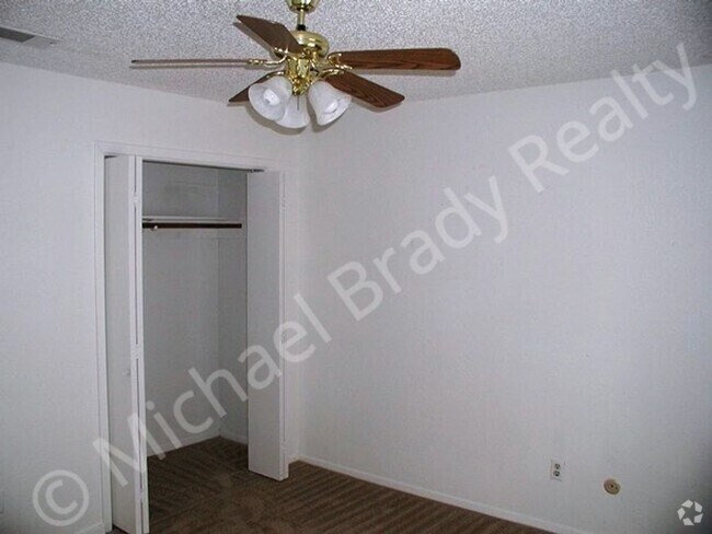 Building Photo - Affordable Two Bedroom! Rental