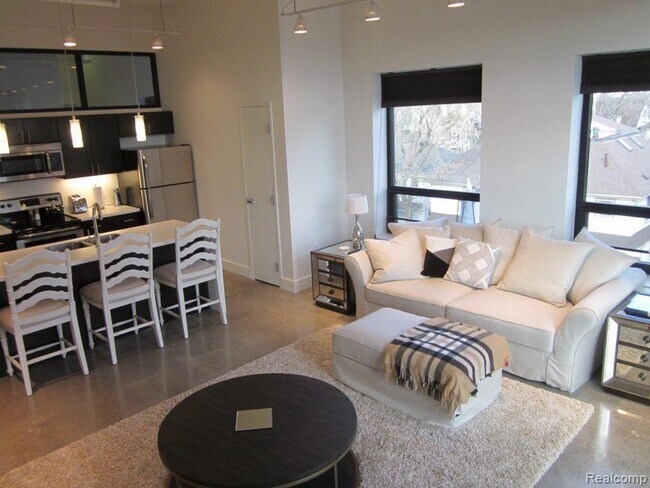 3099 Biddle Ave Unit 303