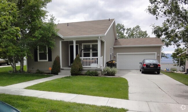 Building Photo - 1687 Colavito Way Rental