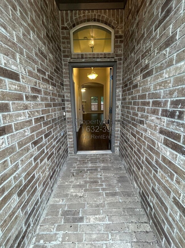 7908 Wilson Cliff Dr