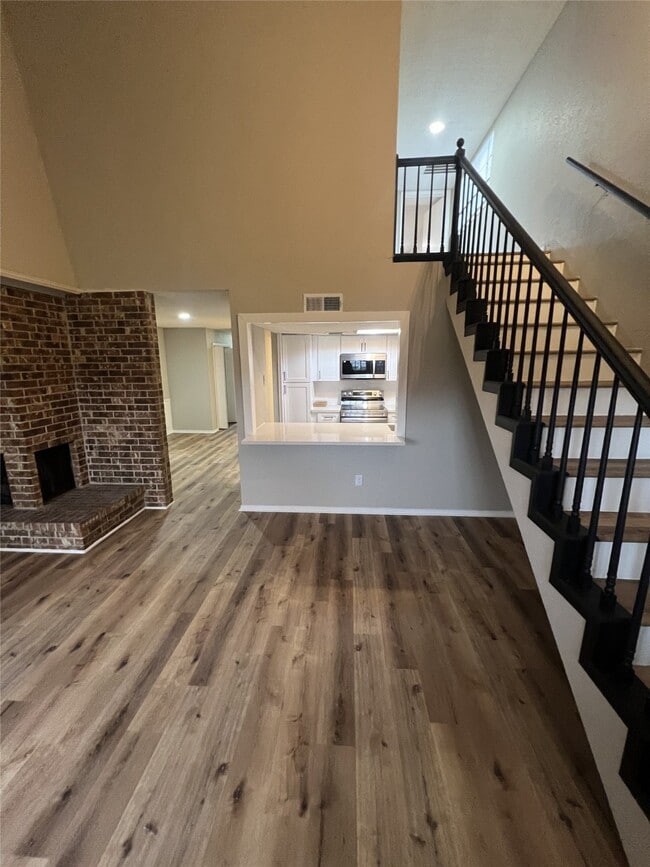 Photo - 1310 Town Cir Unit 1