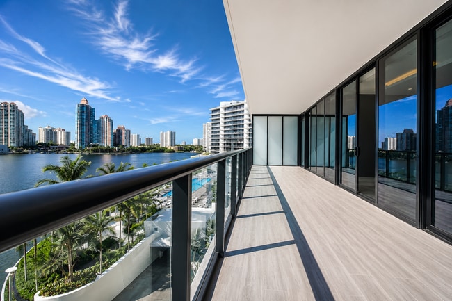 Building Photo - 5000 Island Estates Dr Unit 5000 Island Estates Dr # 606