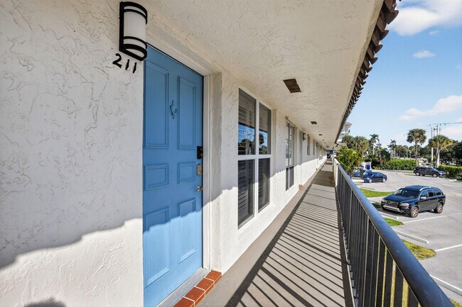 Photo - 55 SE 14th St Unit 211