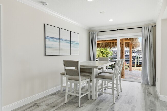 Photo - 1479 SW Seahawk Way