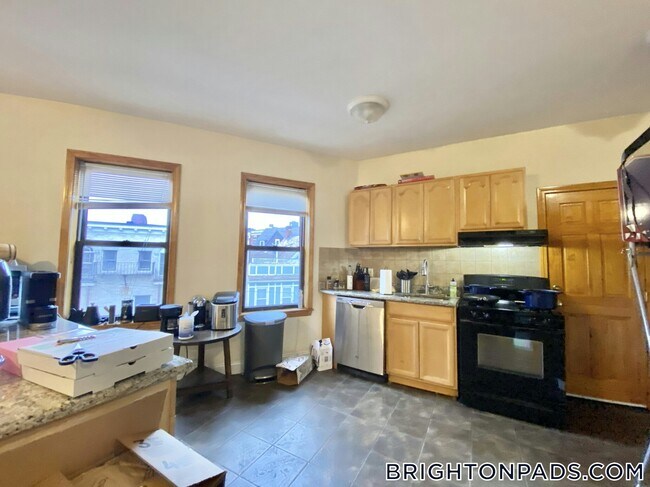 Photo - 47 Orkney Rd Unit 2