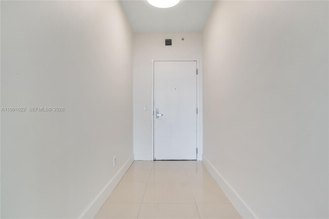 Photo - 888 Biscayne Blvd Unidad 3112