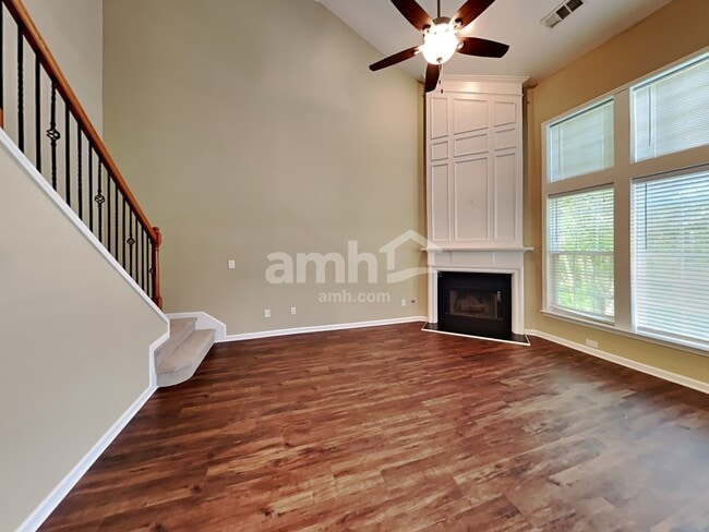 Photo - 3695 Moor Pointe Dr