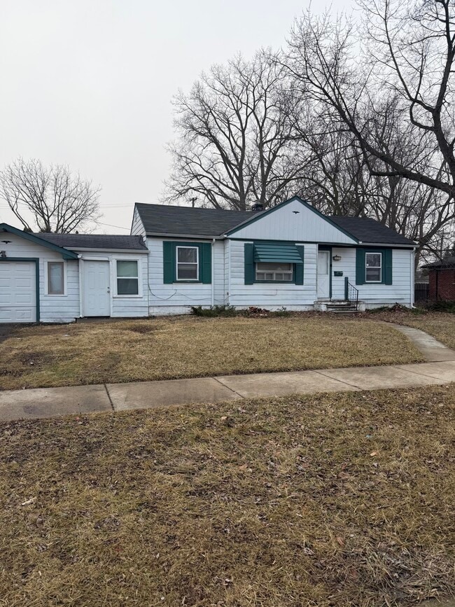 Building Photo - 19133 MacArthur