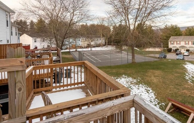 Photo - Charming Townhouse Near Campus