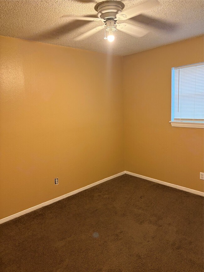 Photo - 405 Oak St Unit 104