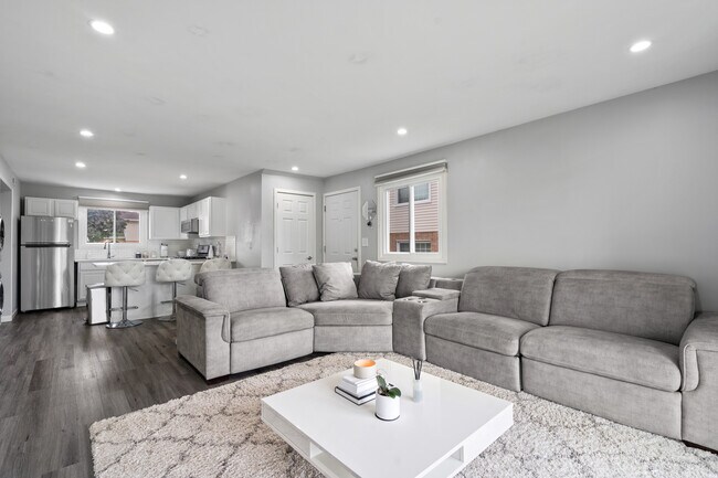 Photo - 107 Morningside Dr Unit -