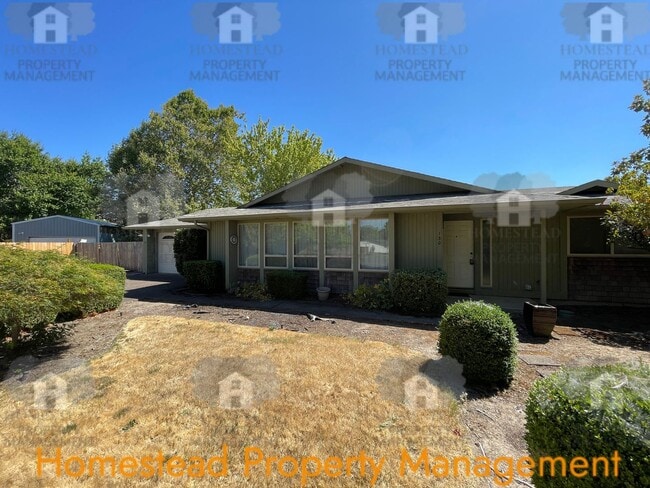 Photo - 130 Cottonwood Ct