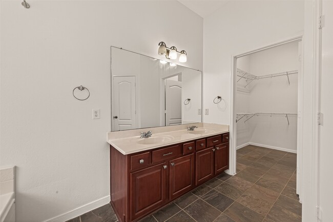 Photo - 2704 Hewn Rock Way