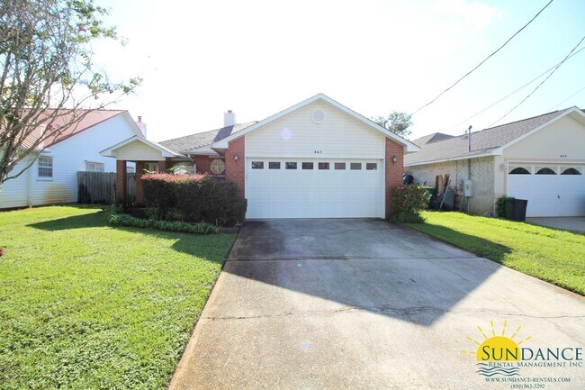 Spacious 4 Bedroom Home in Mary Esther - Spacious 4 Bedroom Home in Mary Esther