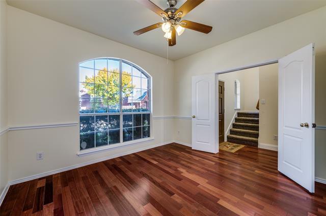 Photo - 535 Hawken Dr