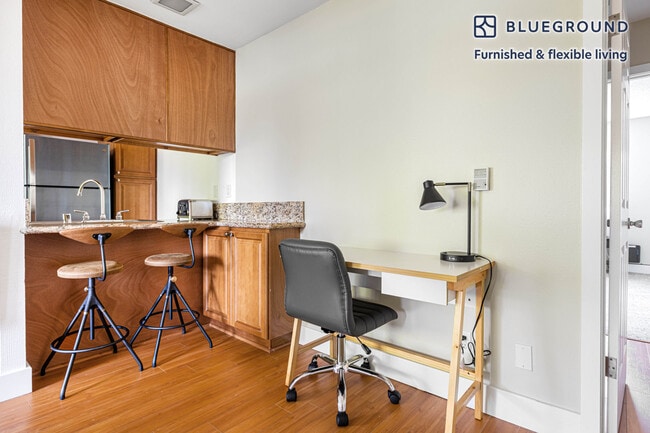 Photo - 12610 Braddock Dr Unidad FL2-ID446