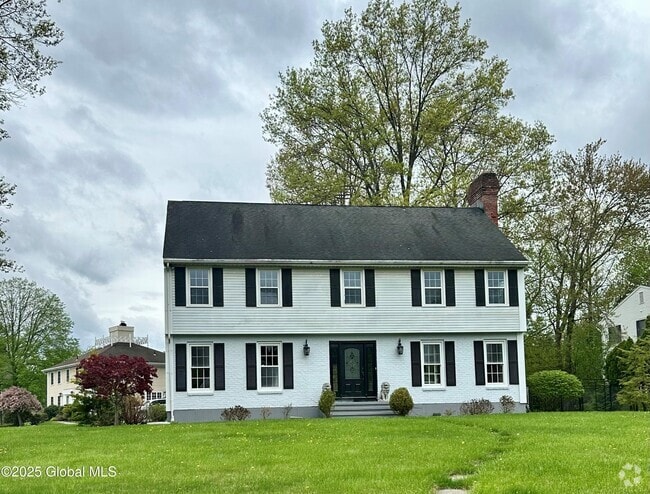 Building Photo - 7 Fenway Ct Rental