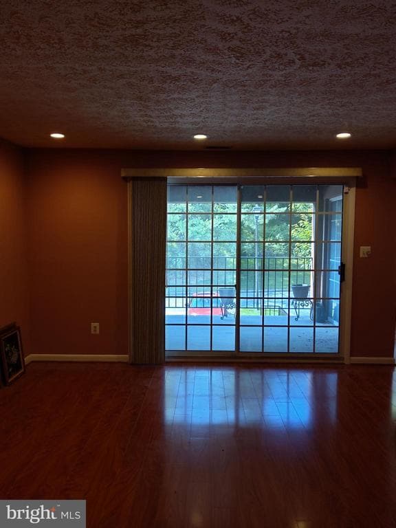 Building Photo - 2109 Woodbox Ln Unit 2109B Rental