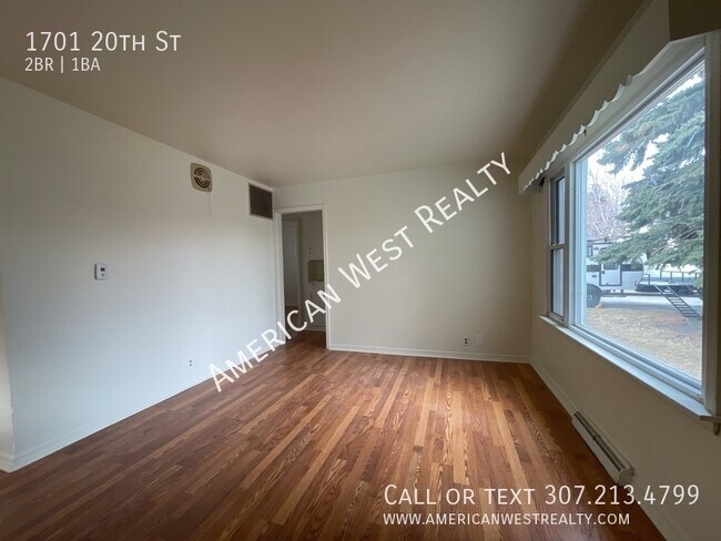 Photo - 1701 20th St