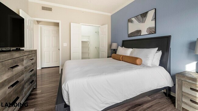 Photo - 3201 Duval Rd Unidad 313