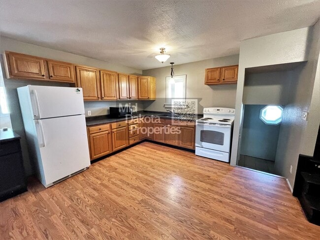 Photo - 421 E 9th Ave Unit 1