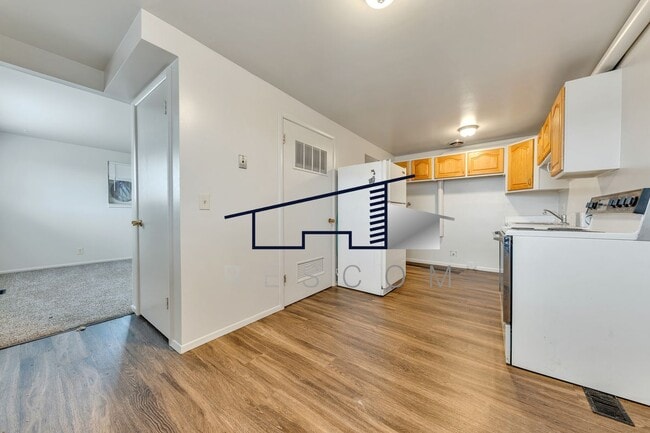 Photo - 800 State St