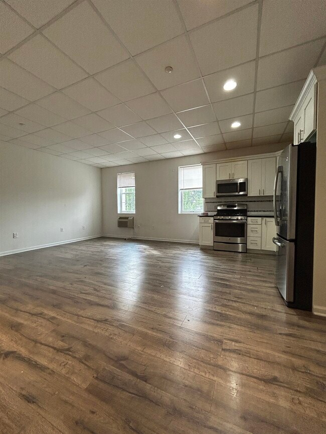 Photo - 61 Kansas St Unit 3C