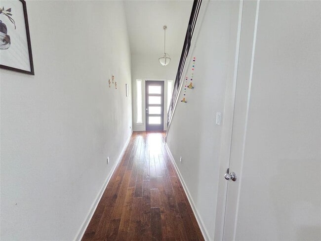 Photo - 1225 Westborough Ln