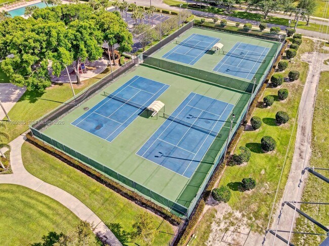 Photo - 237 Charter Way Unit 237