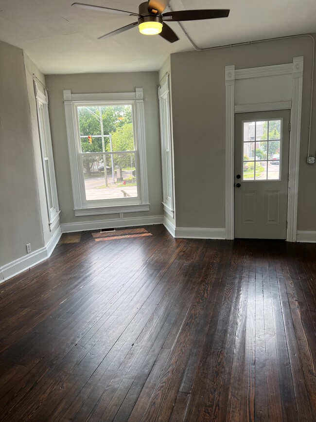 Building Photo - 1726 M St Unit 1