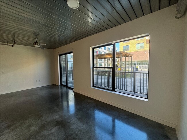 Photo - 3550 Main St Unit 4125