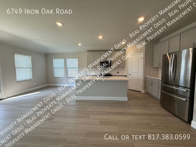 Photo - 6749 Iron Oak Rd