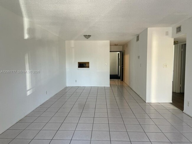 Photo - 2017 NW 46th Ave Unidad A202