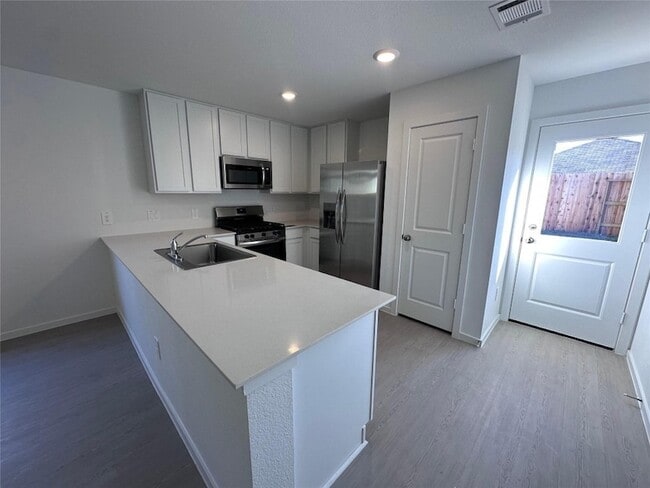 Photo - 16727 Largetooth Aspen Ln