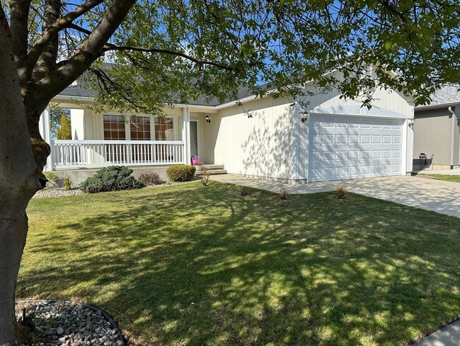 Photo - 1517 E Calkins Dr