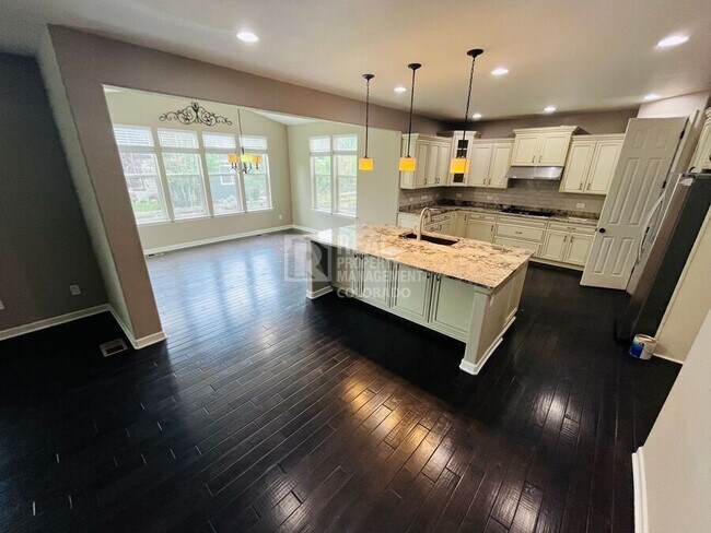 Photo - 550 Gallegos Cir