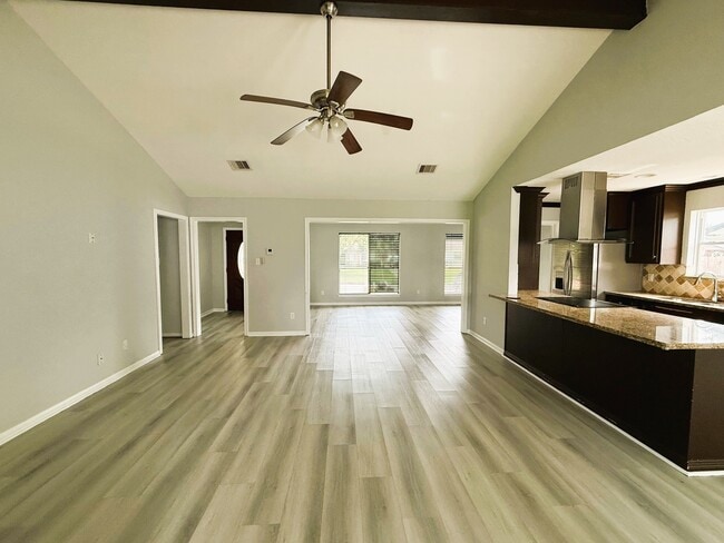 Photo - 8814 Stroud Dr