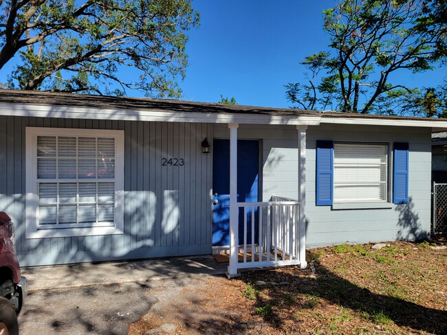 Duplex - Right Side Unit - 2423 51st Avenue Ter W Apartments Unit 2423