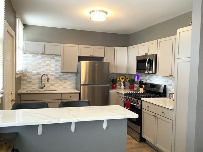 Photo - 8010 S Honore St Unit 2