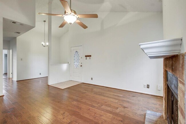 Photo - 700 S 1st St Unit 304